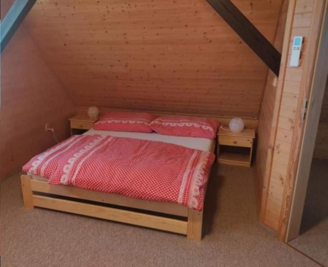 Apartmanova Chata Secanda S Bazenem, U Secske Prehrady Luaran gambar
