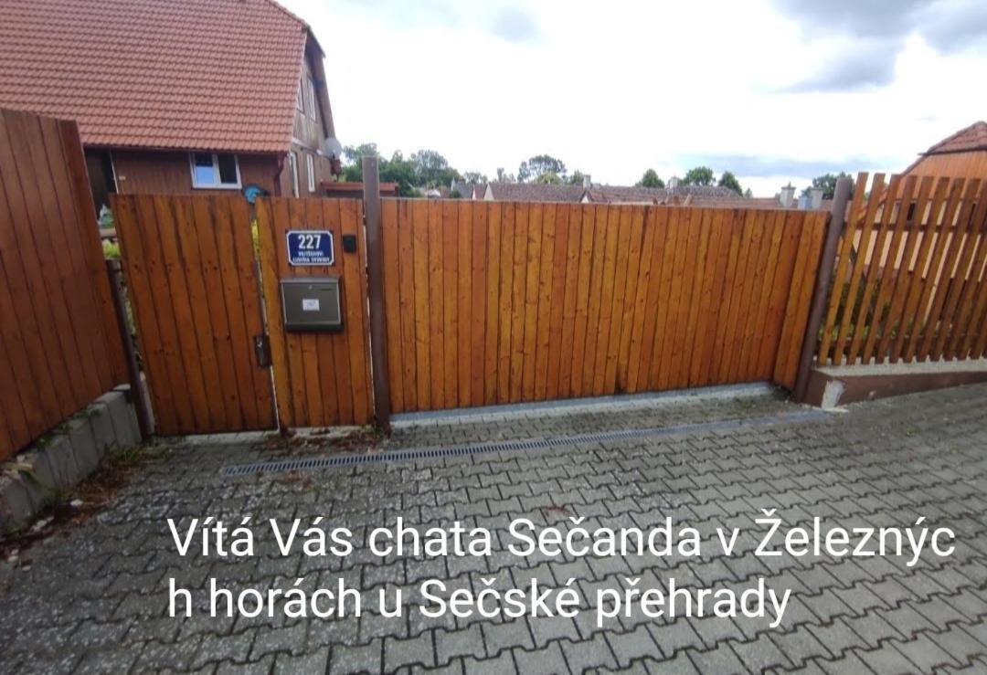 Apartmanova Chata Secanda S Bazenem, U Secske Prehrady Luaran gambar